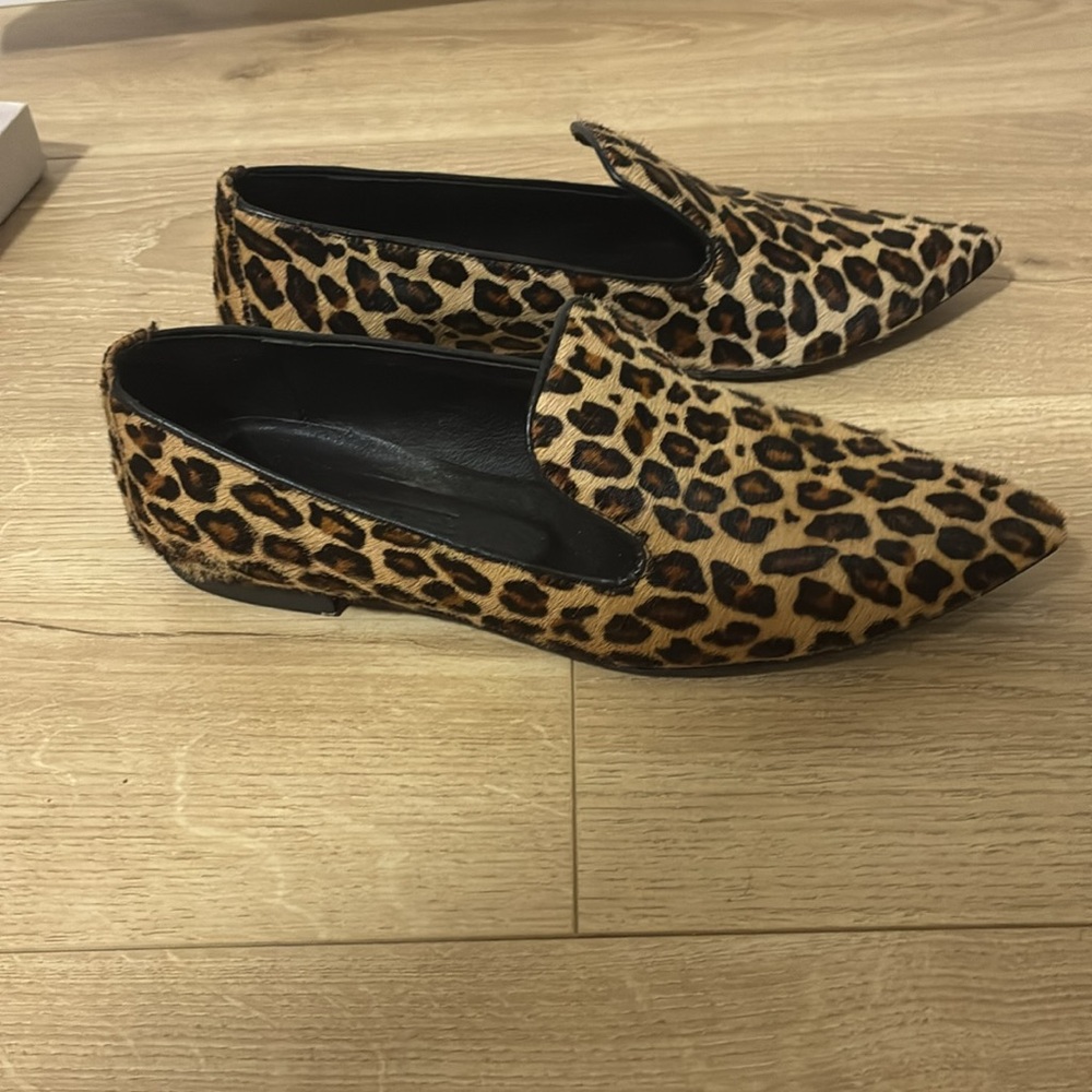 Leopard Print Pointed Flats - Picture 2 of 3